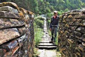 trekking from Pokhara ghandruk to australia camp